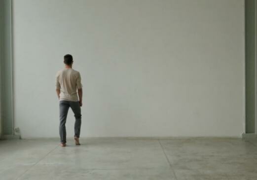 Live Performance Linear
PROJECT: THE ORDER / Live Performance: Linear, Single Channel Video (Color, Sound), 9’16’’, Duration of the Performance is Determined by the Physical Condition of the Performer, 2014 by Chen Wei
